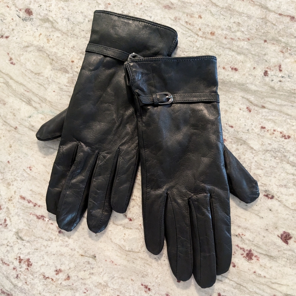Size 7 100% Kid Leather Solid Black Gloves Wrist Length Buckle Unused Women's